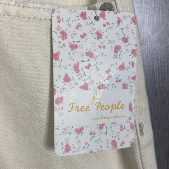 NWT Free People Bailey Denim Mini in White Women's 28 - Picture 4 of 9